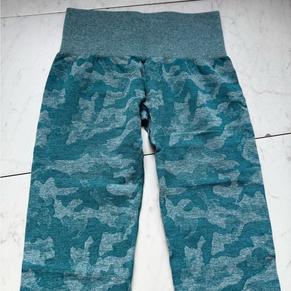 NVGTN Teal Camo High Waisted Leggings; size small - Picture 3 of 6